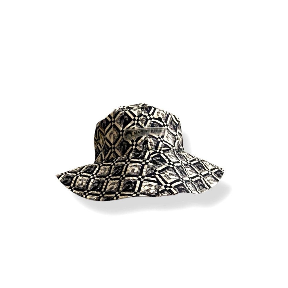 🩶𝐍𝐖𝐓 𝐌𝐀𝐑𝐈𝐍𝐄 𝐒𝐄𝐑𝐑𝐄 bucket hat